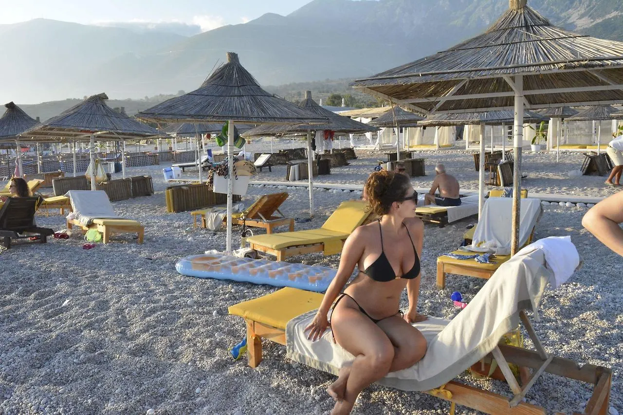 Hotel Sarajet E Pashait 1 Dhermi 4*,